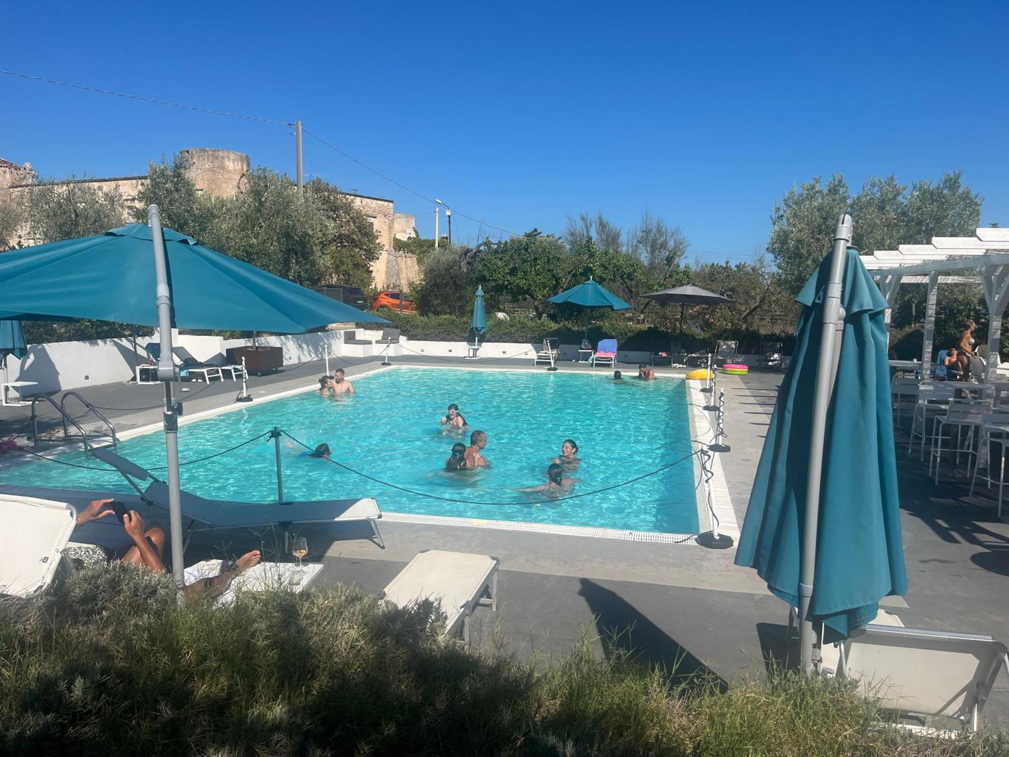 B&B Piazza Marconi Manfredonia Bagian luar foto