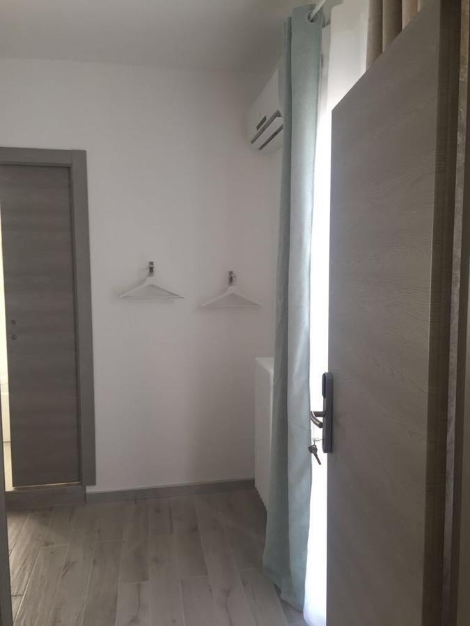 B&B Piazza Marconi Manfredonia Bagian luar foto