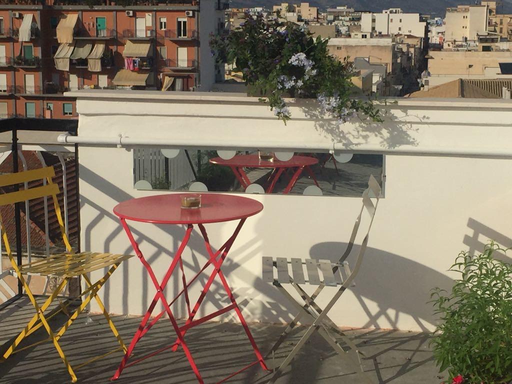 B&B Piazza Marconi Manfredonia Bagian luar foto
