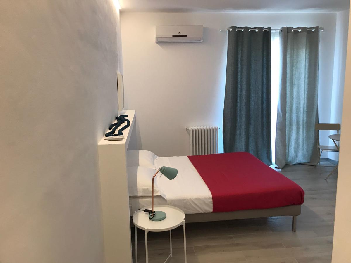 B&B Piazza Marconi Manfredonia Bagian luar foto