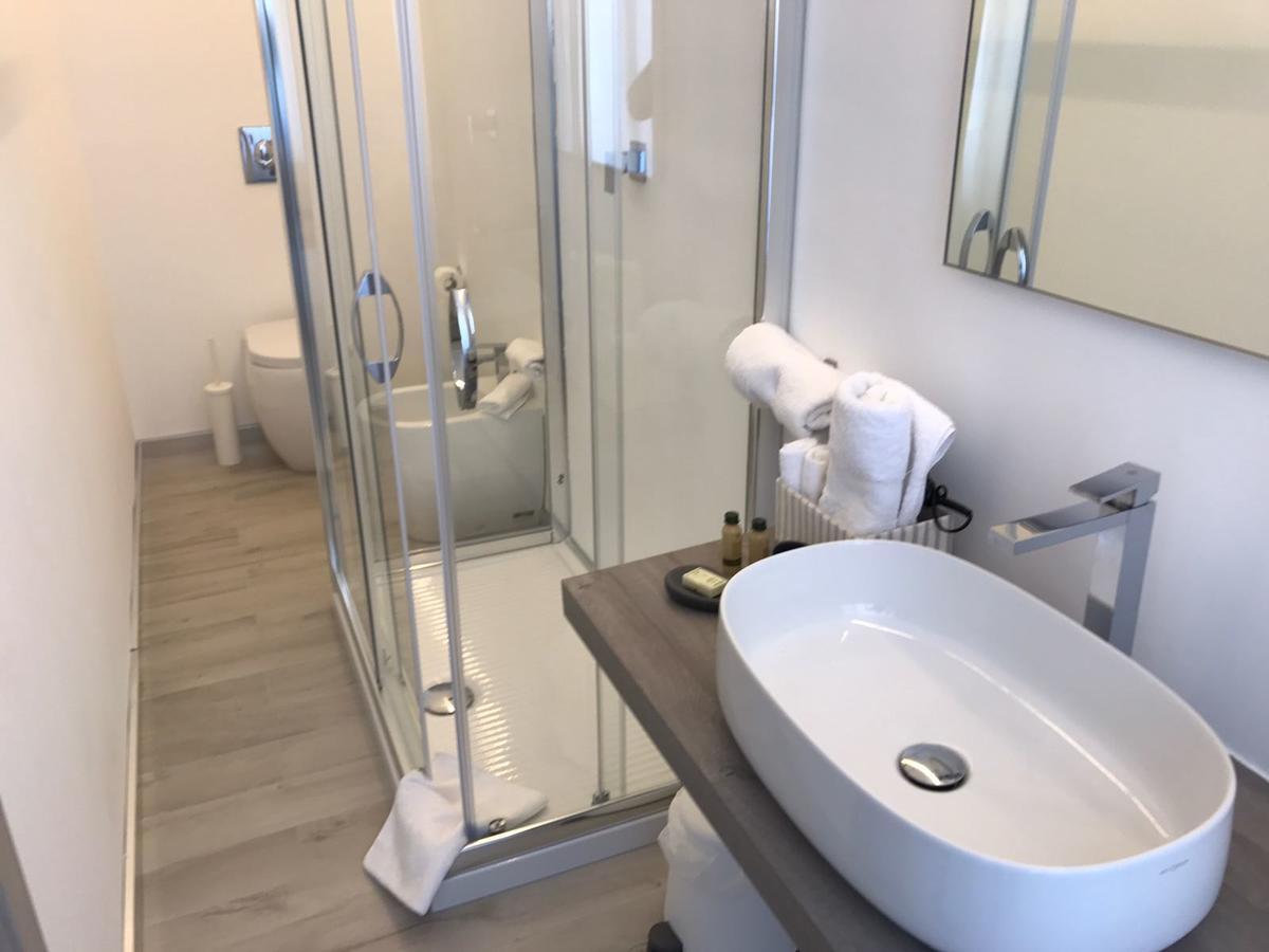 B&B Piazza Marconi Manfredonia Bagian luar foto